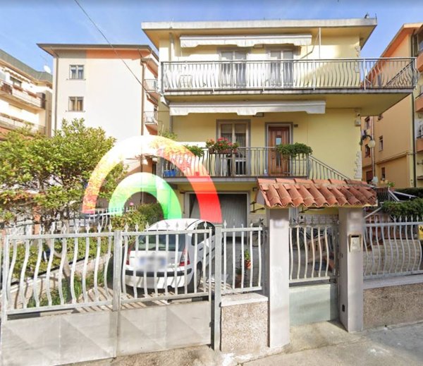 casa indipendente in vendita a Chioggia in zona Sottomarina