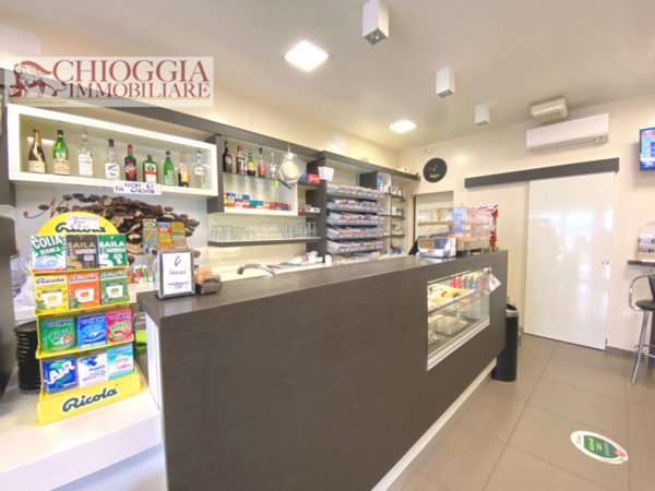 negozio in vendita a Chioggia in zona Brondolo