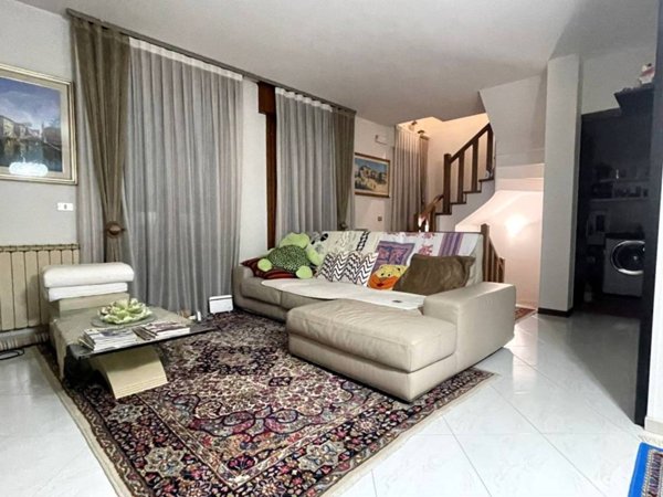 casa indipendente in vendita a Chioggia in zona Sottomarina