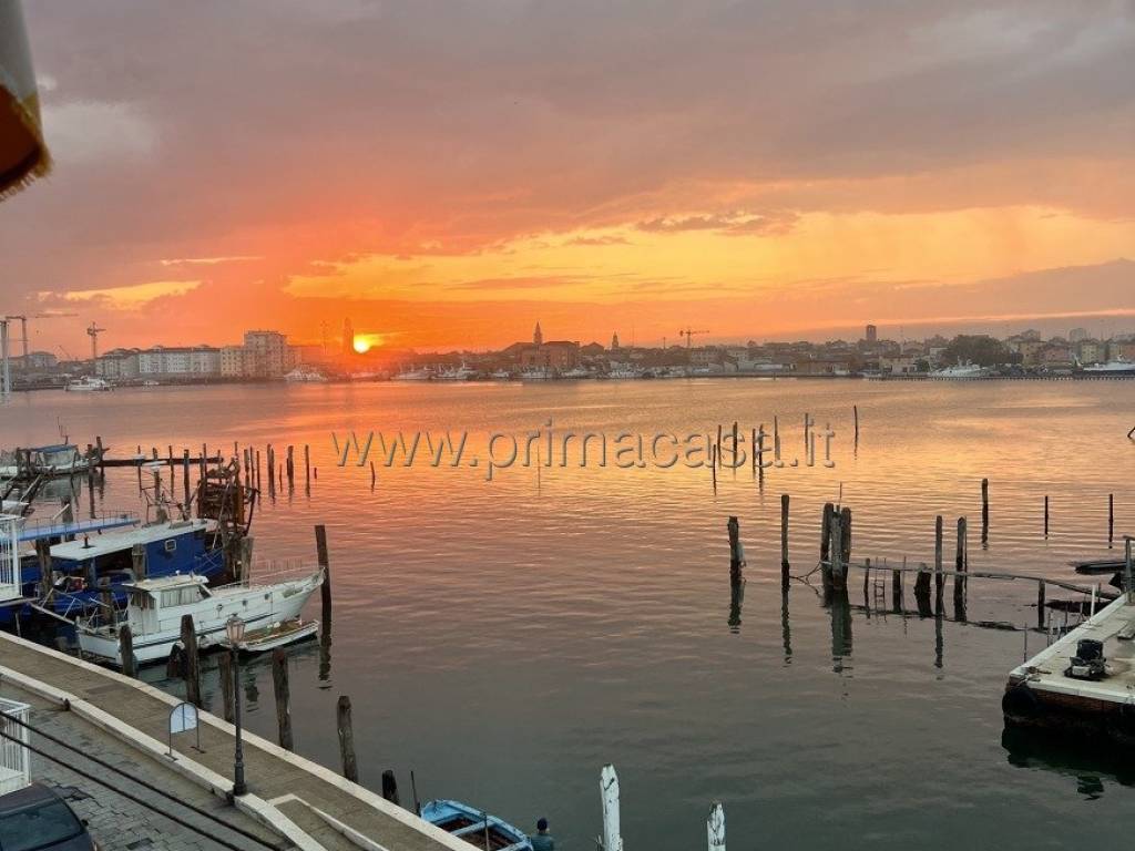 appartamento in vendita a Chioggia in zona Sottomarina