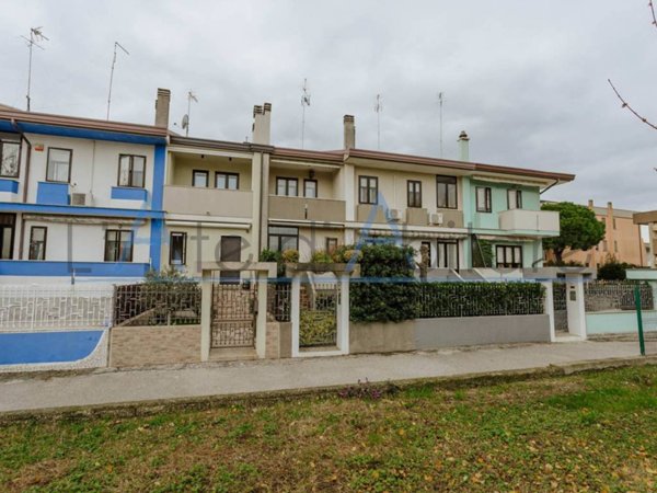 casa indipendente in vendita a Chioggia