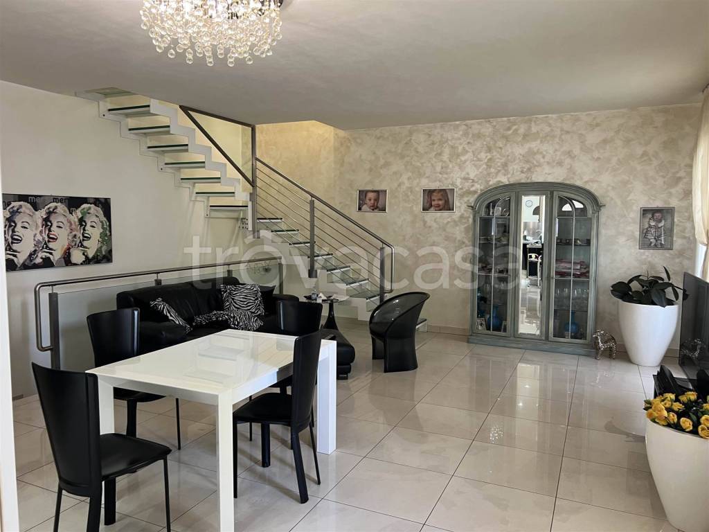 casa indipendente in vendita a Chioggia in zona Sottomarina