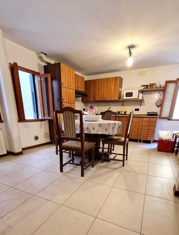 casa indipendente in vendita a Chioggia