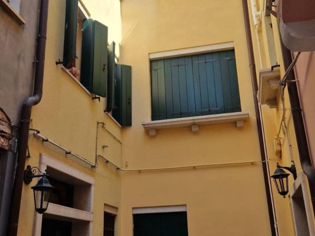 casa indipendente in vendita a Chioggia