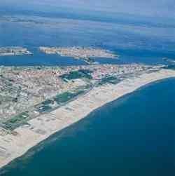 negozio in vendita a Chioggia in zona Sottomarina