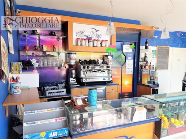 negozio in vendita a Chioggia in zona Sottomarina