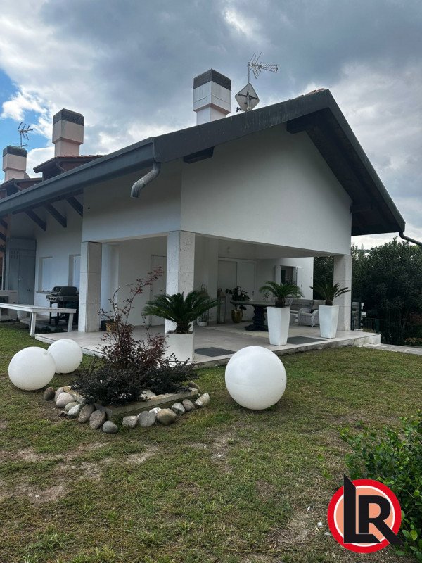casa indipendente in vendita a Chioggia