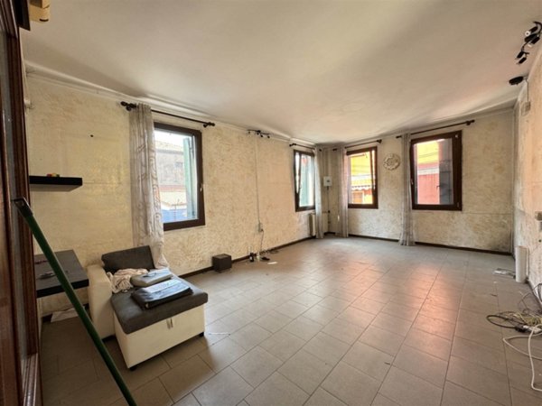 casa indipendente in vendita a Chioggia in zona Sottomarina