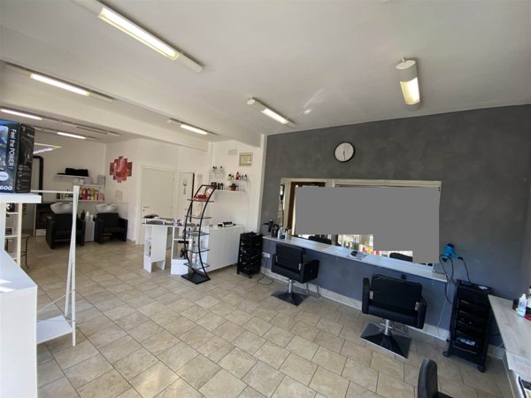 negozio in vendita a Chioggia in zona Sottomarina