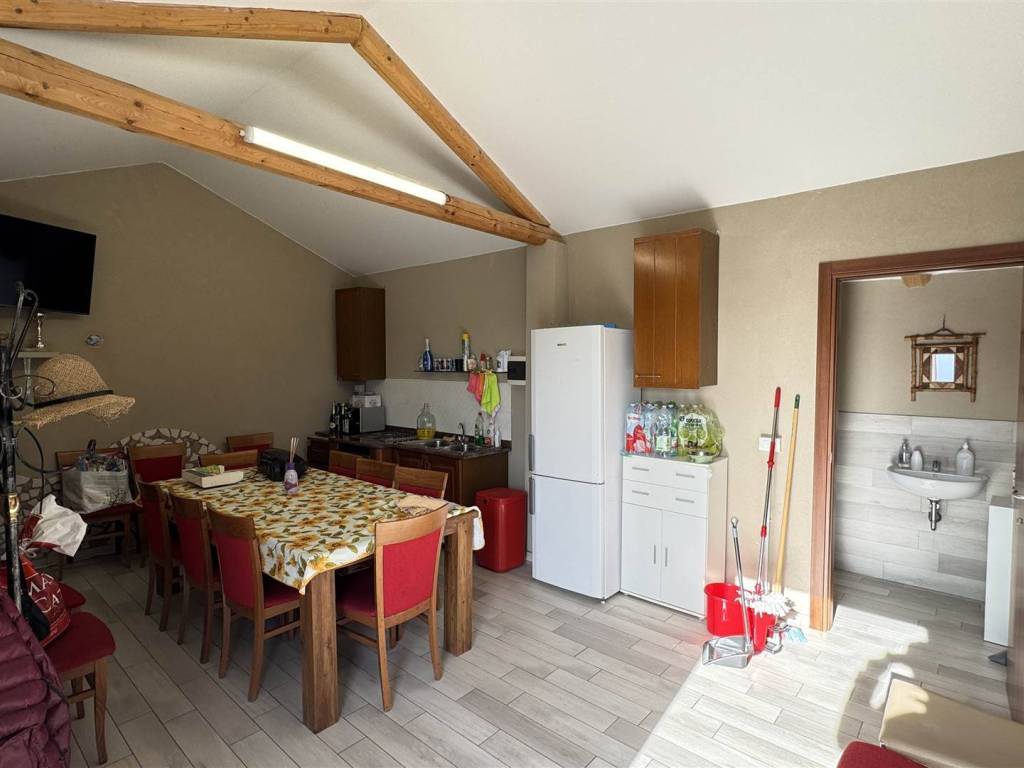 casa semindipendente in vendita a Chioggia in zona Cavanella d'Adige