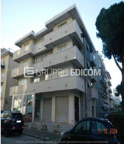 negozio in vendita a Chioggia in zona Sottomarina