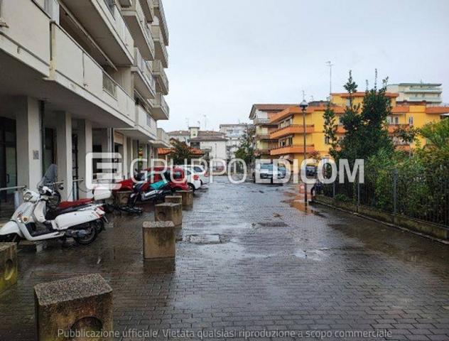 locale di sgombero in vendita a Chioggia in zona Sottomarina