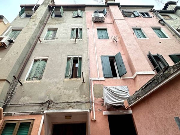 appartamento in vendita a Chioggia in zona Sottomarina