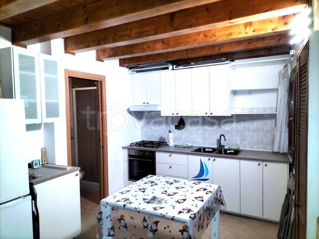 casa indipendente in vendita a Chioggia in zona Sottomarina