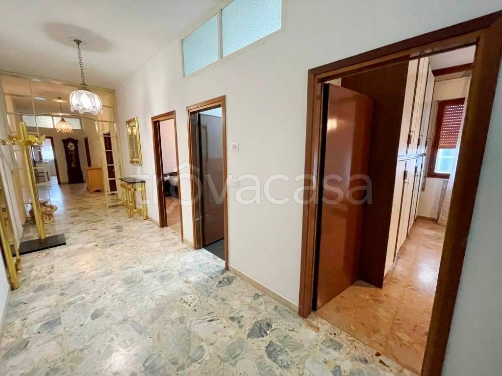 appartamento in vendita a Chioggia in zona Sottomarina