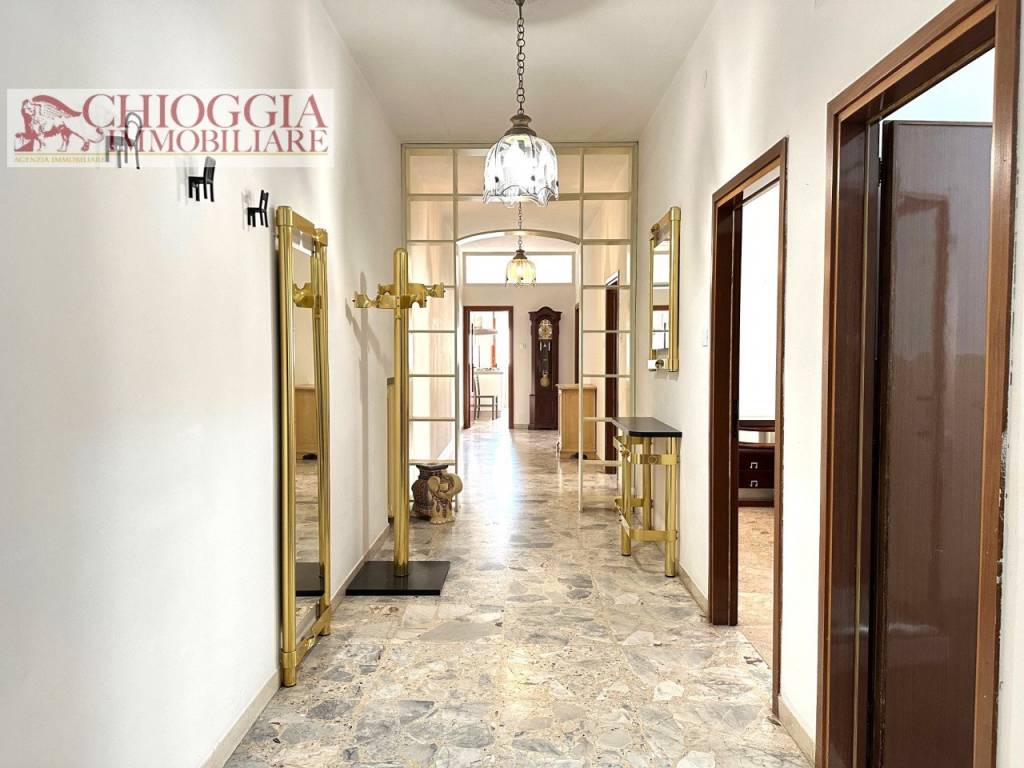appartamento in vendita a Chioggia in zona Sottomarina