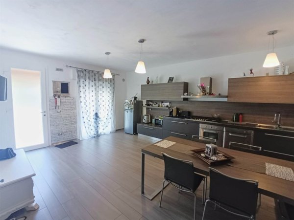 casa indipendente in vendita a Chioggia in zona Cà Lino