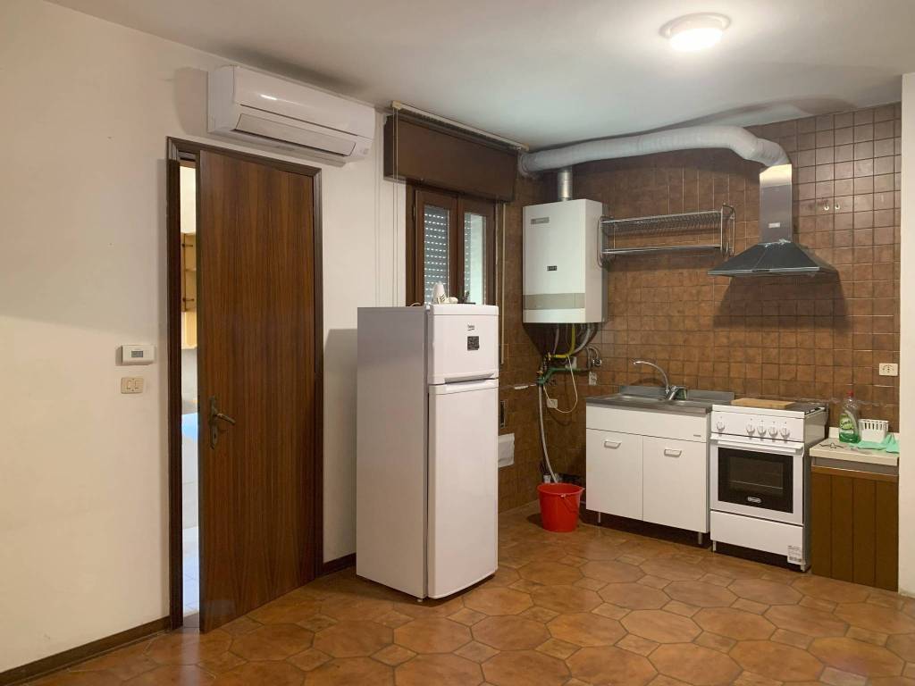 casa indipendente in vendita a Chioggia in zona Sottomarina