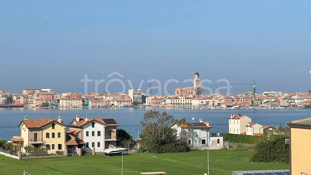 appartamento in vendita a Chioggia in zona Sottomarina