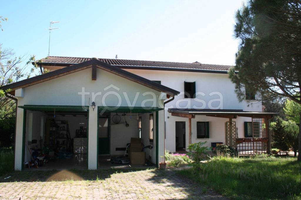casa indipendente in vendita a Chioggia in zona Sant'Anna di Chioggia
