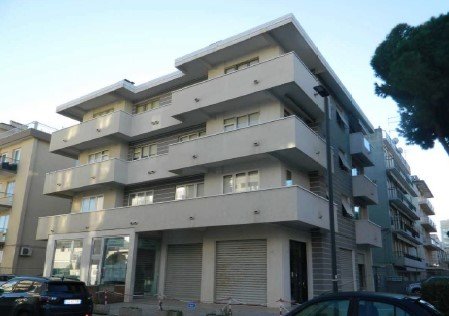 negozio in vendita a Chioggia in zona Sottomarina