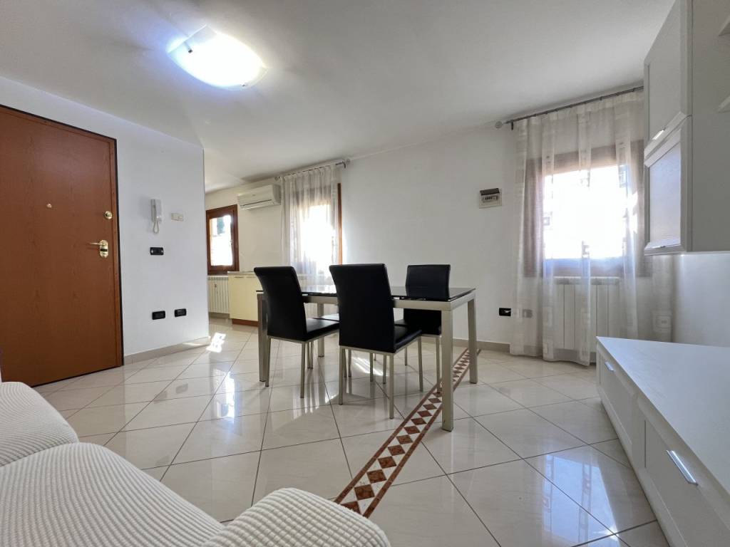 appartamento in vendita a Chioggia in zona Sottomarina