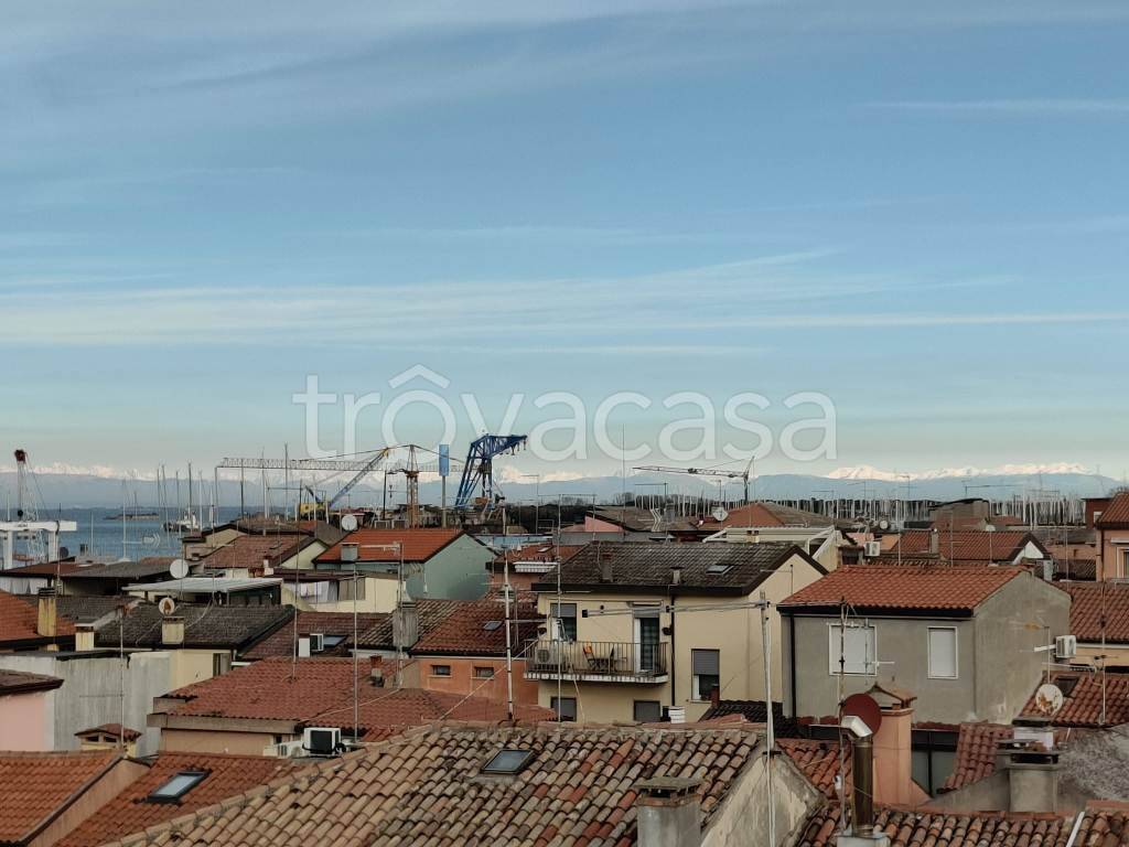 appartamento in vendita a Chioggia in zona Sottomarina