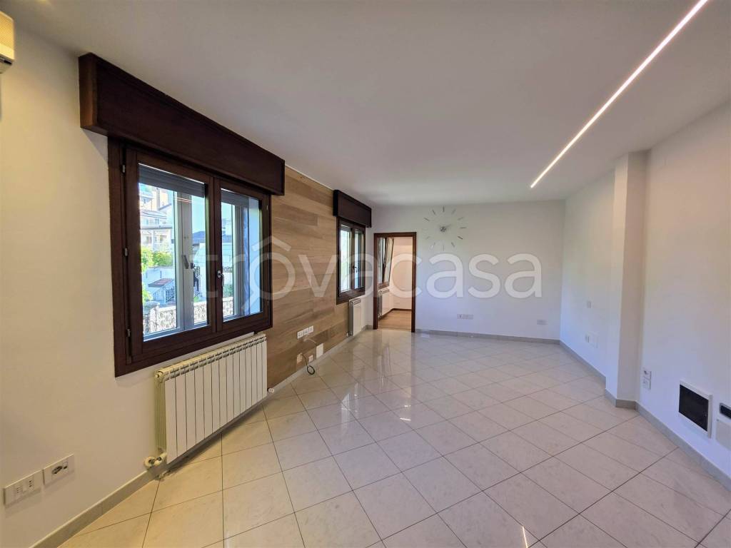 appartamento in vendita a Chioggia in zona Sottomarina