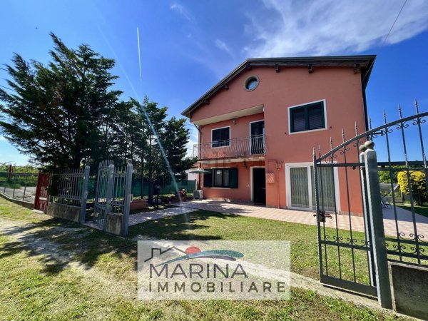 casa indipendente in vendita a Chioggia
