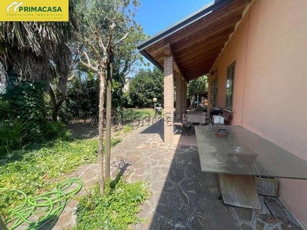 casa indipendente in vendita a Chioggia in zona Valli
