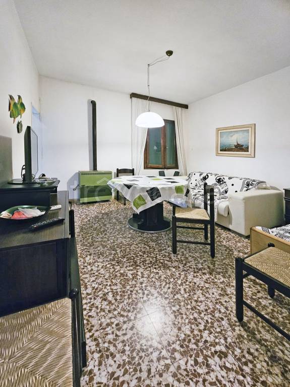 appartamento in vendita a Chioggia in zona Sottomarina