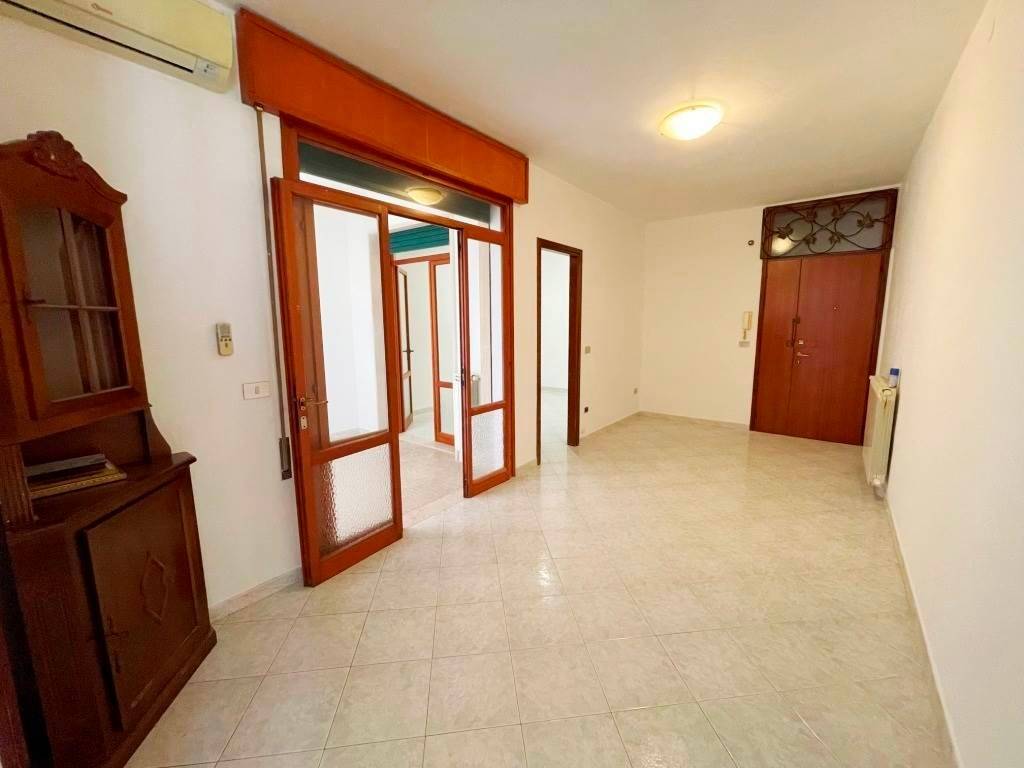 appartamento in vendita a Chioggia in zona Sottomarina