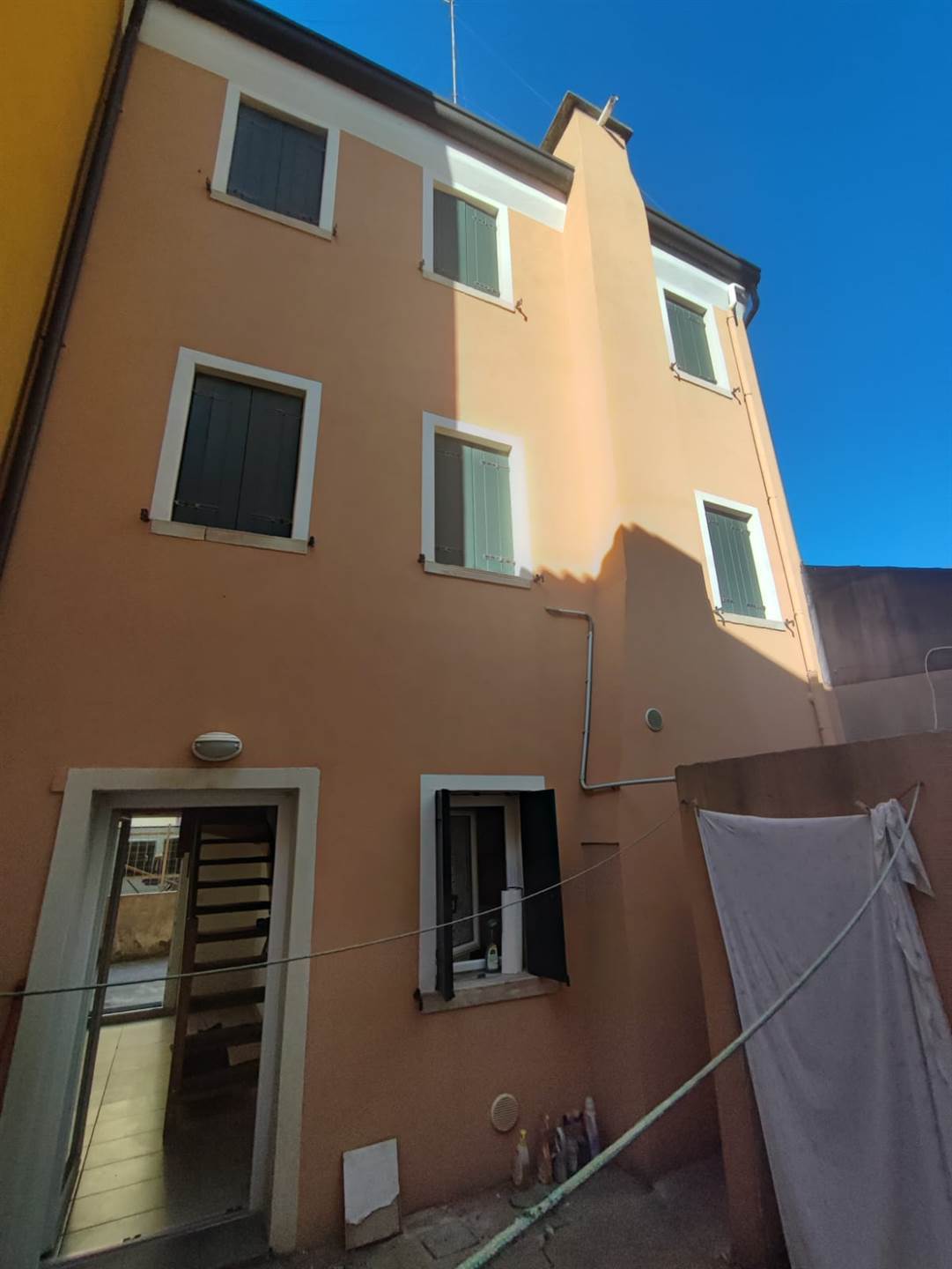 casa indipendente in vendita a Chioggia in zona Sottomarina