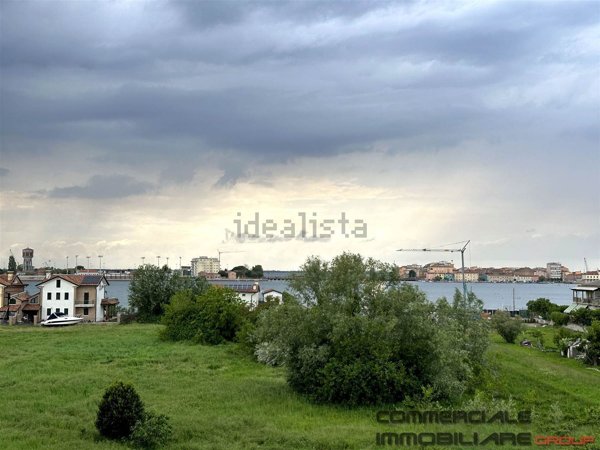 appartamento in vendita a Chioggia in zona Sottomarina