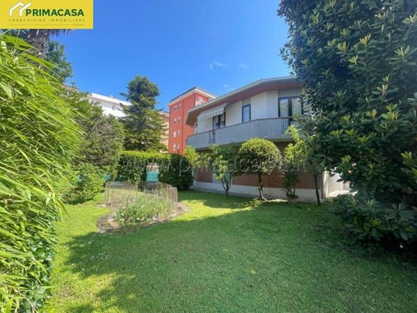 casa indipendente in vendita a Chioggia in zona Borgo San Giovanni