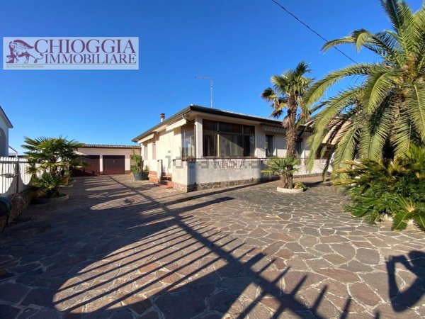 casa indipendente in vendita a Chioggia in zona Sant'Anna di Chioggia
