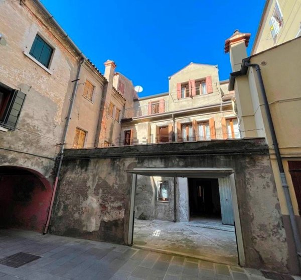 casa indipendente in vendita a Chioggia