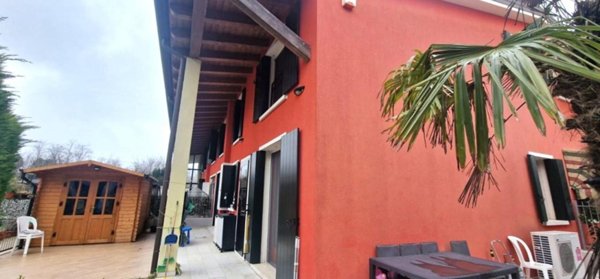 casa indipendente in vendita a Chioggia in zona Brondolo