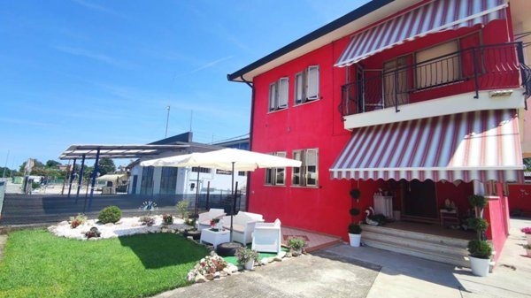 casa indipendente in vendita a Chioggia in zona Sant'Anna di Chioggia