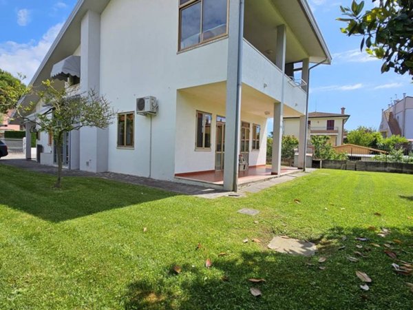 casa indipendente in vendita a Chioggia in zona Sant'Anna di Chioggia