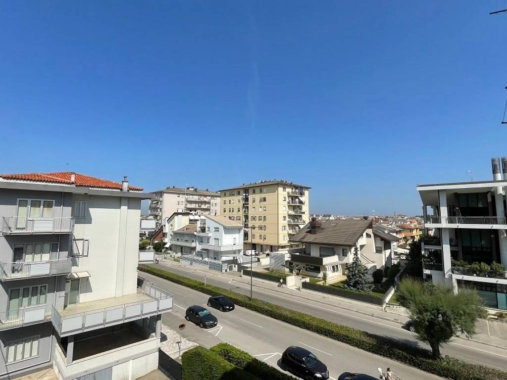 appartamento in vendita a Chioggia in zona Brondolo