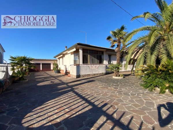 casa indipendente in vendita a Chioggia in zona Sant'Anna di Chioggia