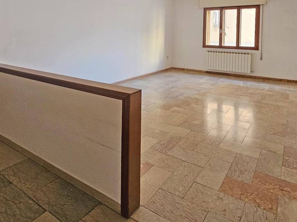 appartamento in vendita a Chioggia in zona Sottomarina