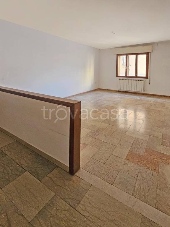 appartamento in vendita a Chioggia in zona Sottomarina