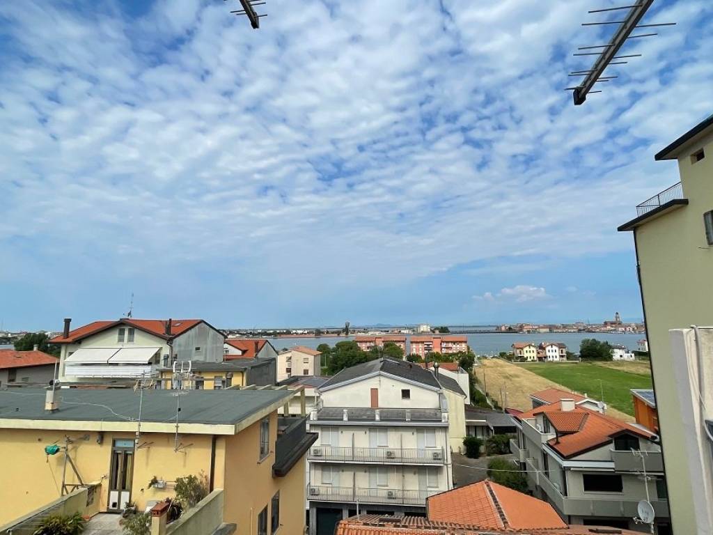 appartamento in vendita a Chioggia in zona Sottomarina