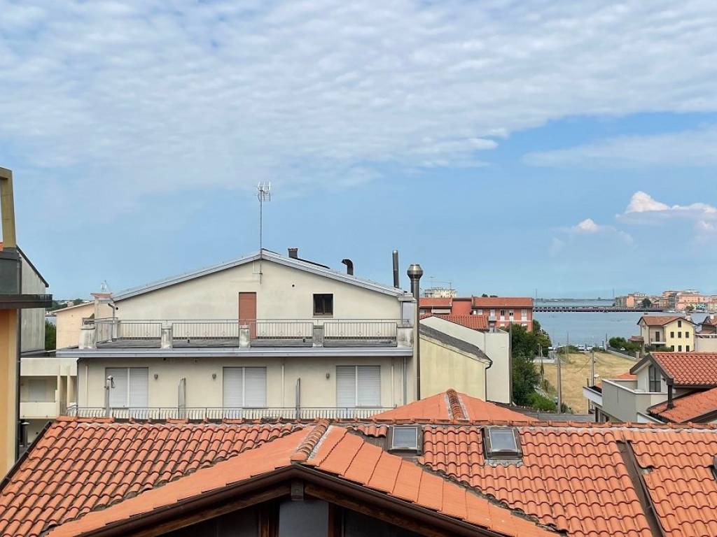 appartamento in vendita a Chioggia in zona Sottomarina
