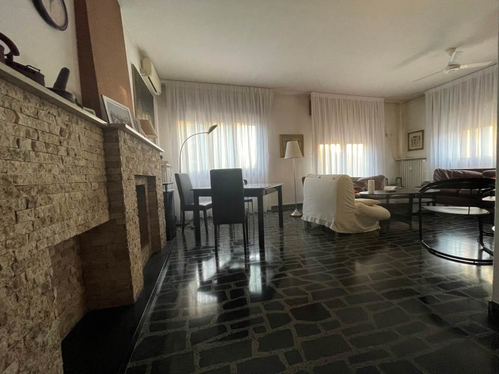 appartamento in vendita a Chioggia in zona Sottomarina