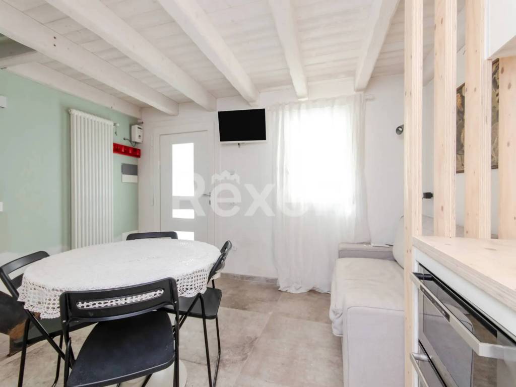 casa indipendente in vendita a Chioggia in zona Sottomarina