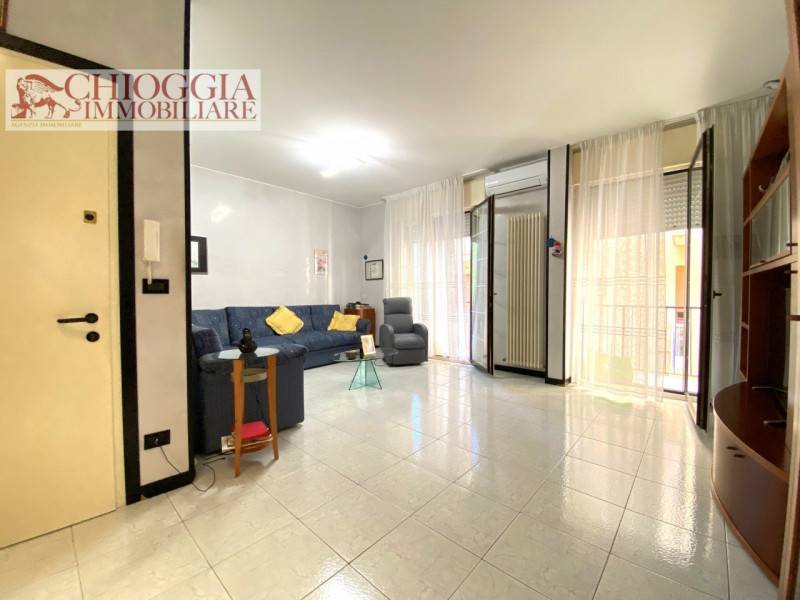 appartamento in vendita a Chioggia in zona Sottomarina