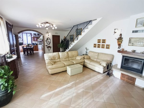 casa indipendente in vendita a Chioggia in zona Cavanella d'Adige